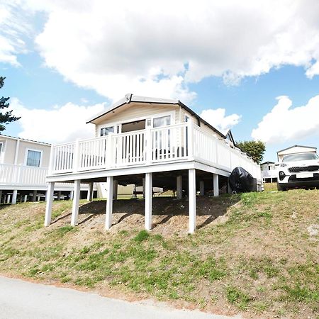 Sea Breeze Cabin Poole Exterior foto